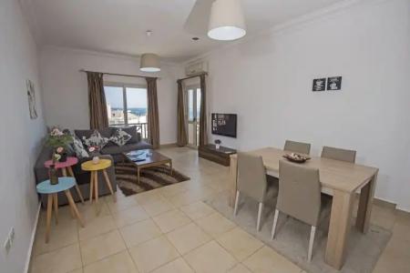 Lilly Apartments - 280