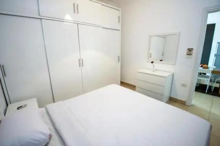 Lilly Apartments - 271