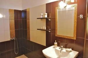 Neraides Guest house, Loutraki