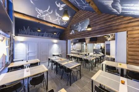 Arctic Fox Igloos - 16