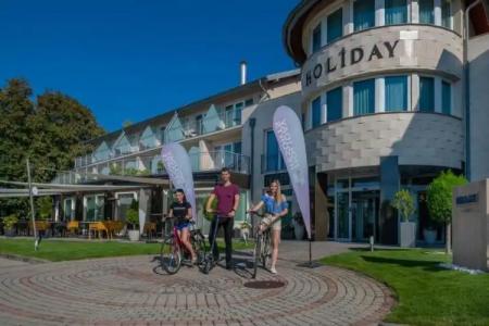 Holiday Resorts - 34