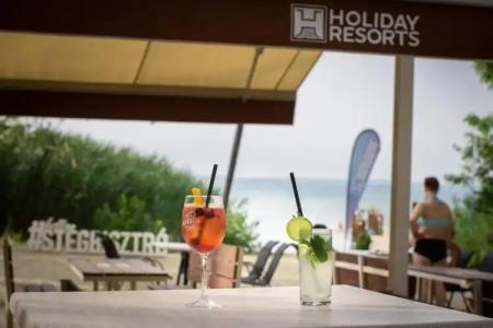 Holiday Resorts - 11