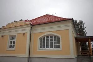 Ditlin Mini-hotel, Papa