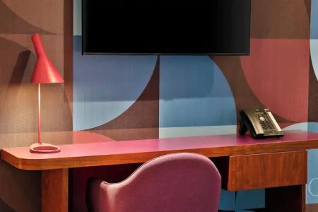 Queen Elizabeth 2 - 114