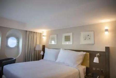 Queen Elizabeth 2 - 117