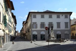 Palazzo Vasarri - Luxury design suites, Montevarchi