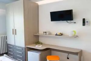 Cuneo Bed, Cuneo