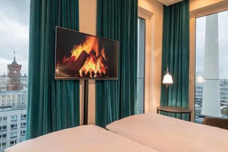 Motel One Berlin-Alexanderplatz - 3