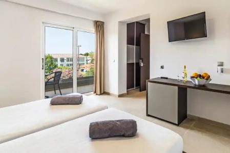 White Olive Premium Laganas - 104