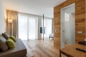 Guest House «ALEA - Garda Lake Suite», Arco