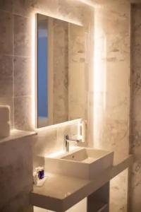 Napa Suites (Adults Only) - 29