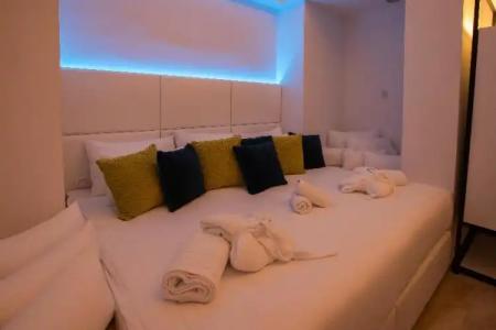 Napa Suites (Adults Only) - 121
