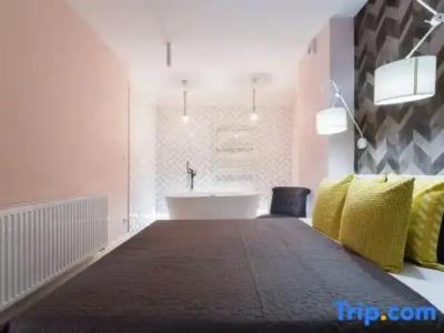 Vagabond Broadway - 181