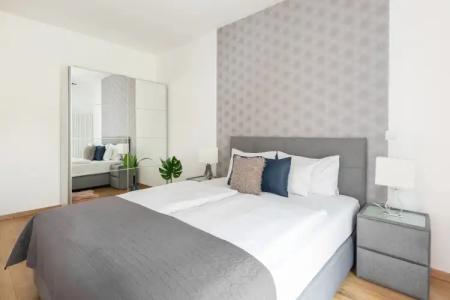 Vagabond Broadway - 28