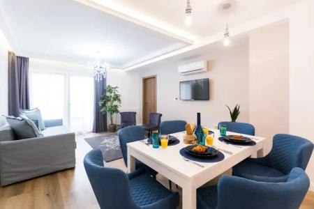 Vagabond Broadway - 12