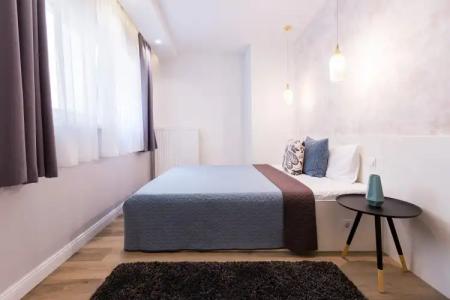 Vagabond Broadway - 5