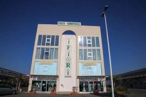 DH rooms, Crotone