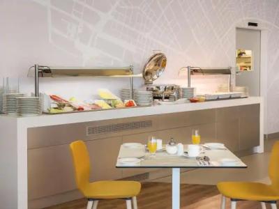 ibis Styles Budapest Airport - 12