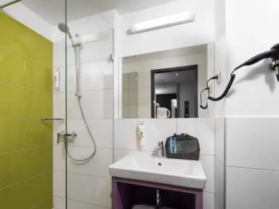 ibis Styles Budapest Airport - 8