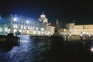 Baby Hotel, Torino