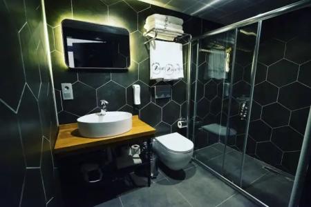 8 Rooms Boutique - 8