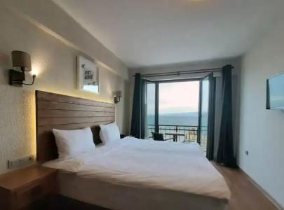 8 Rooms Boutique - 33