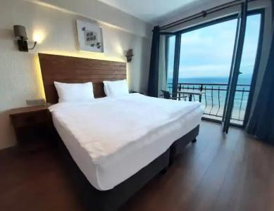 8 Rooms Boutique - 3