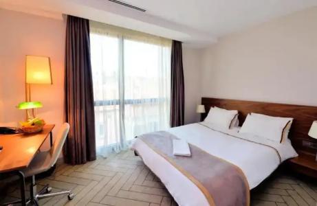 Upsuites - 20