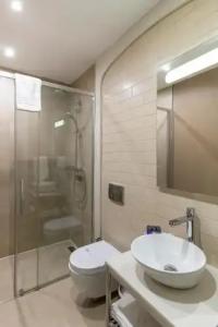 Upsuites - 24