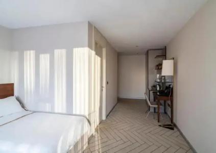 Upsuites - 21