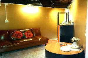 Ooy Le' House, Khanom
