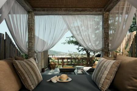 Dinso Resort & Villas Phuket an IHG - 68