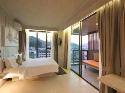 Dinso Resort & Villas Phuket an IHG - 71