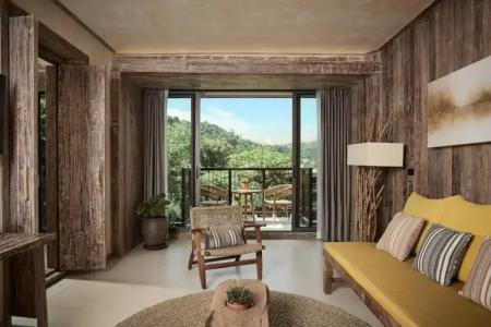 Dinso Resort & Villas Phuket an IHG - 43