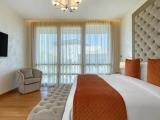 2 Bedrooms Villa
