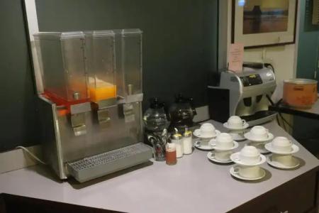 L42 Hostel Suvarnabhumi Airport - 10