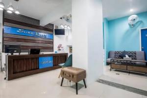 Hotel Surf Blue, Kata