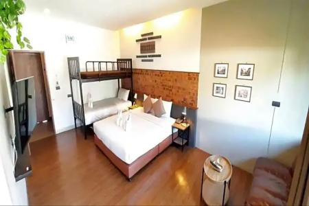 The Old City Wall Inn - 316