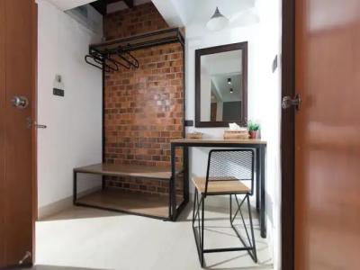 The Old City Wall Inn - 276