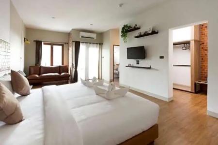 The Old City Wall Inn - 311