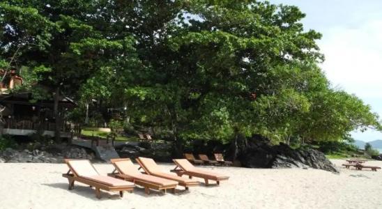 Khanom Hill Resort - 15