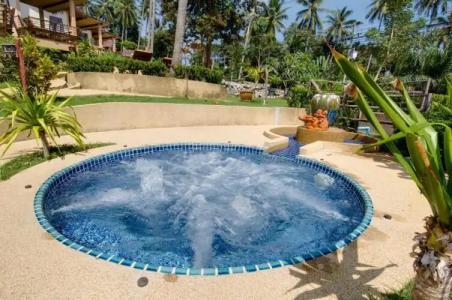 Khanom Hill Resort - 10