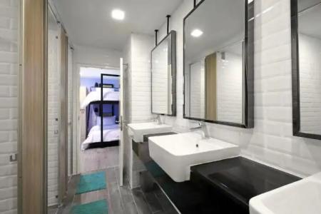 Simply Sleep Hostel - 8