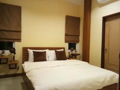 Baan Sooksiri Bangsaray - 24