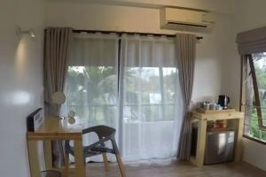 Vish Hotel and Cafe, Khanom