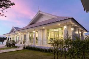 Tubtim Siam River Kwai Resort, Kanchanaburi