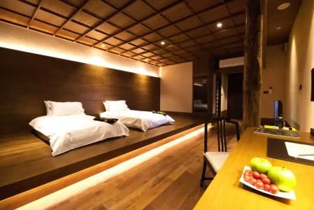 Onsen at Moncham