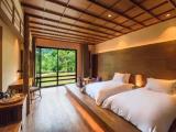 Grand room