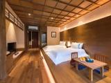 Grand room