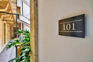 66 Saint Paul's & Spa Guest house